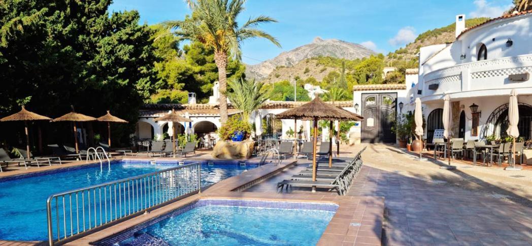 Calpe Sunsea Village Exterior photo